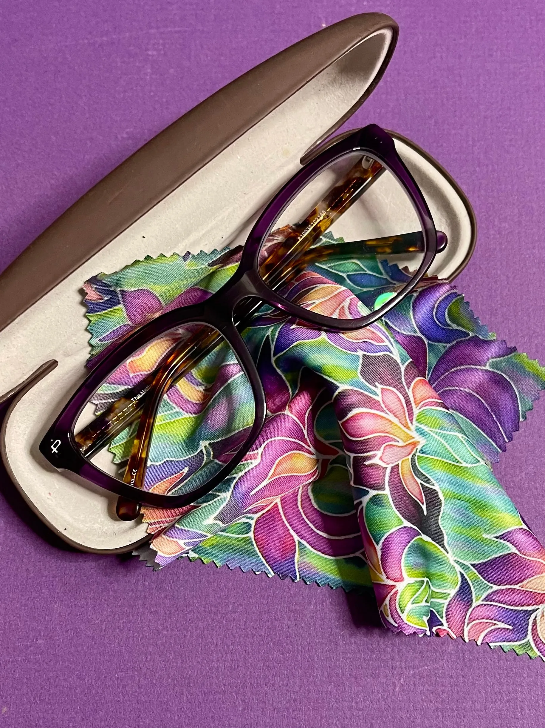 Purple Irises Glasses Cover & Cleaning Cloth - slip-on padded washable cover and microfibre cloth for glasses.